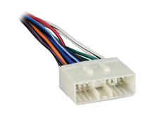 Load image into Gallery viewer, Metra Electronics 70-8405 TURBOWire; Wire Harness for Select Chevrolet Aveo, Chevrolet Aveo5, Daewoo Lanos, Daewoo Leganza, Daewoo Nubira, Suzuki Forenza, Suzuki Reno, Suzuki Verona