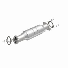 Load image into Gallery viewer, MagnaFlow Exhaust Products 51714 OEM Grade Direct-Fit Catalytic Converter for Select Hyundai Sonata, Kia Forte, Kia Forte Koup, Kia Optima, Kia Rondo