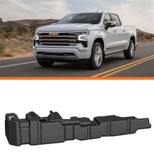 Load image into Gallery viewer, TITAN Fuel Tanks 7010519 Extra Large Midship Tank for Select Chevrolet Silverado 1500, Chevrolet Silverado LTD, GMC Sierra 1500, GMC Sierra Limited