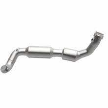 Load image into Gallery viewer, MagnaFlow Exhaust Products 4583090 California CARB Direct-Fit Catalytic Converter for Select Ford F-150