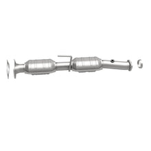 Load image into Gallery viewer, MagnaFlow Exhaust Products 447235 California CARB Direct-Fit Catalytic Converter for Select Ford Ranger, Mazda B3000, Mazda B4000