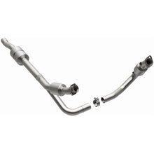 Load image into Gallery viewer, MagnaFlow Exhaust Products 458070 California CARB Direct-Fit Catalytic Converter for Select Dodge Ram