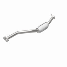 Load image into Gallery viewer, MagnaFlow Exhaust Products 447228 California CARB Direct-Fit Catalytic Converter for Select Nissan Frontier