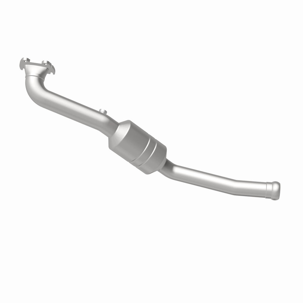 MagnaFlow Exhaust Products 49723 OEM Grade Direct-Fit Catalytic Converter for Select Dodge Durango, Jeep Grand Cherokee