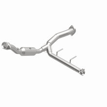 Load image into Gallery viewer, MagnaFlow Exhaust Products 5551469 California CARB Direct-Fit Catalytic Converter for Select Ford F-150