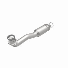 Load image into Gallery viewer, MagnaFlow Exhaust Products 5571783 California CARB Direct-Fit Catalytic Converter for Select Honda CR-V