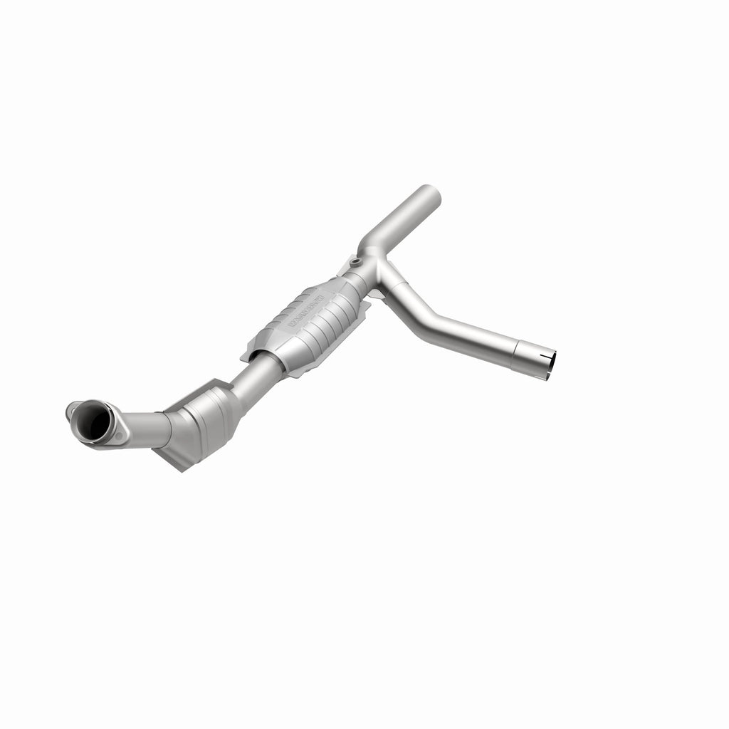 MagnaFlow Exhaust Products 447110 California CARB Direct-Fit Catalytic Converter for Select Ford E-150 Econoline, Ford E-150 Econoline Club Wagon