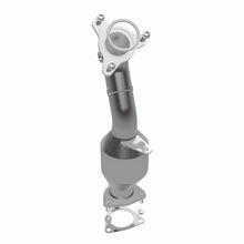 Load image into Gallery viewer, MagnaFlow Exhaust Products 5582608 California CARB Direct-Fit Catalytic Converter for Select Chevrolet Colorado, GMC Canyon