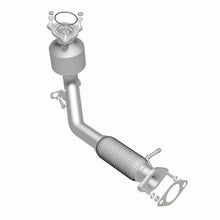 Load image into Gallery viewer, MagnaFlow Exhaust Products 5582941 California CARB Direct-Fit Catalytic Converter for Select Chevrolet Captiva Sport, Chevrolet Equinox, GMC Terrain