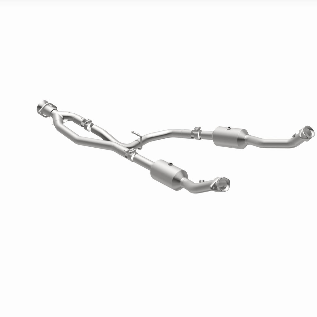 MagnaFlow Exhaust Products 280248 OEM Grade Direct-Fit Catalytic Converter for Select Ford Transit-150, Ford Transit-250, Ford Transit-350, Ford Transit-350 HD