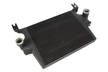 Load image into Gallery viewer, CSF Cooling - Racing &amp; High Performance Division 7106 03-07 Ford Super Duty 6.0L Turbo Diesel Heavy Duty Intercooler for Select Ford Excursion, Ford F-250 Super Duty, Ford F-350 Super Duty, Ford F-450 Super Duty, Ford F-550 Super Duty
