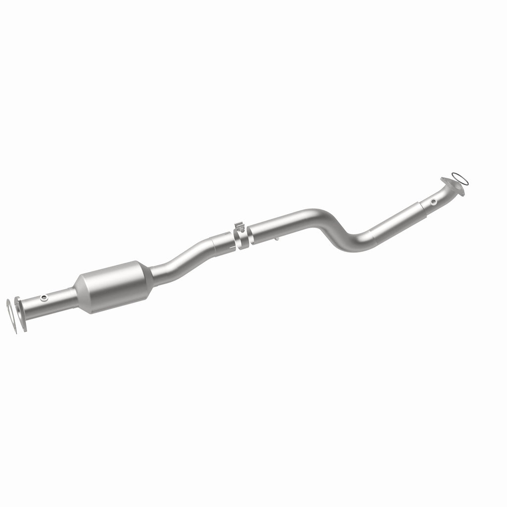 MagnaFlow Exhaust Products 280428 OEM Grade Direct-Fit Catalytic Converter for Select Chevrolet Express 4500, GMC Savana