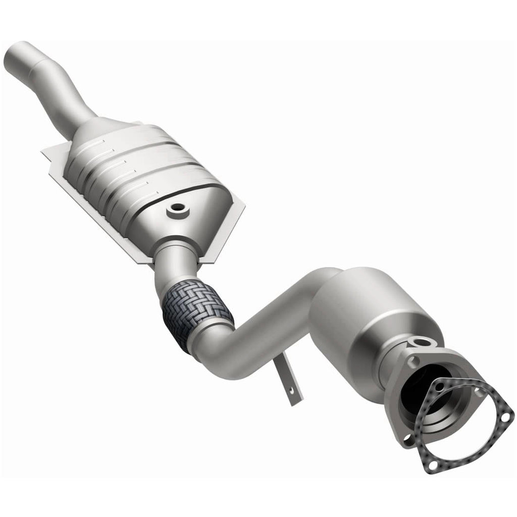 MagnaFlow Exhaust Products 51589 OEM Grade Direct-Fit Catalytic Converter for Select Audi A6, Audi A6 Quattro, Volkswagen Passat