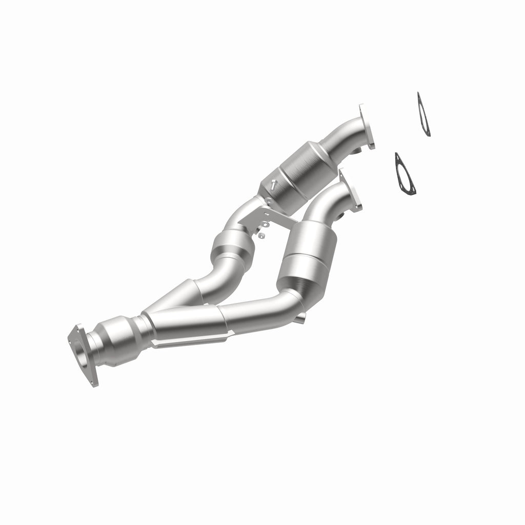 MagnaFlow Exhaust Products 24349 HM Grade Direct-Fit Catalytic Converter for Select Porsche Cayenne, Volkswagen Touareg