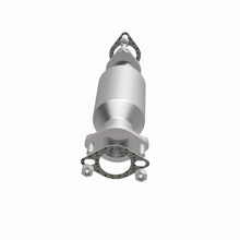 Load image into Gallery viewer, MagnaFlow Exhaust Products 52434 OEM Grade Direct-Fit Catalytic Converter for Select Kia Sorento