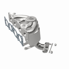 Load image into Gallery viewer, MagnaFlow Exhaust Products 52777 OEM Grade Manifold Catalytic Converter for Select Hyundai Sonata, Kia Optima
