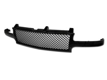 Load image into Gallery viewer, Armordillo 7147362 Mesh Gloss Black ABS Replacement Grille for Select Chevrolet Suburban