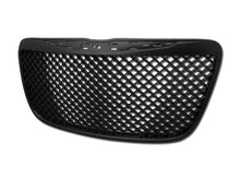 Load image into Gallery viewer, Armordillo 7147539 Mesh Gloss Black ABS Replacement Grille for Select Chrysler 300
