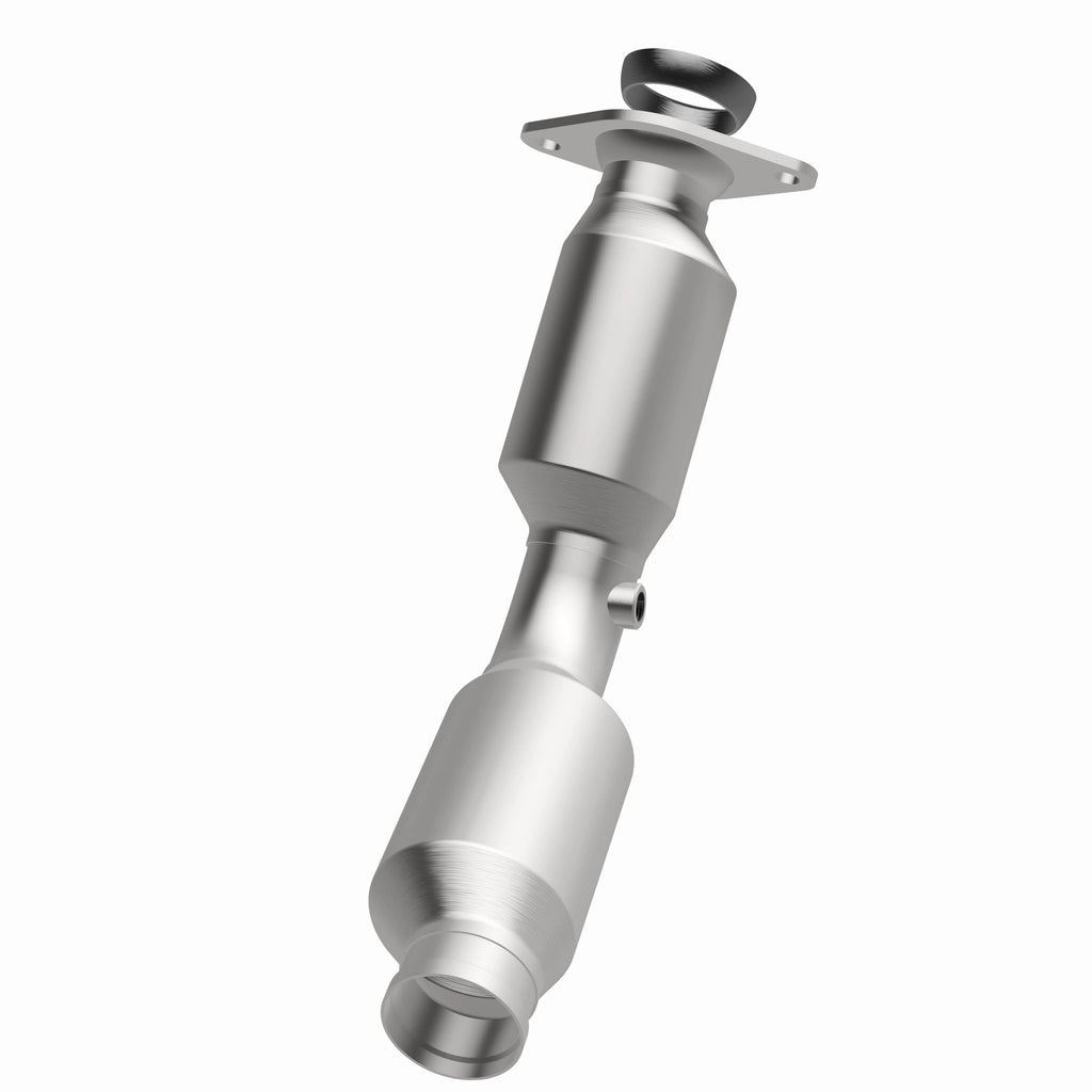 MagnaFlow Exhaust Products 52456 OEM Grade Semi-Direct Fit Catalytic Converter for Select Lexus CT200h, Toyota Prius V