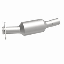 Load image into Gallery viewer, MagnaFlow Exhaust Products 3322431 California CARB Direct-Fit Catalytic Converter for Select Buick Century, Buick Electra, Buick Estate Wagon, Buick LeSabre, Buick Regal, Buick Riviera, Cadillac DeVille, Cadillac Eldorado, Cadillac Fleetwood, Cadillac