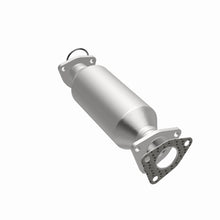 Load image into Gallery viewer, MagnaFlow Exhaust Products 3322621 California CARB Direct-Fit Catalytic Converter for Select Honda Accord