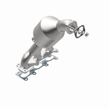 Load image into Gallery viewer, MagnaFlow Exhaust Products 51455 OEM Grade Manifold Catalytic Converter for Select Hyundai Santa Fe