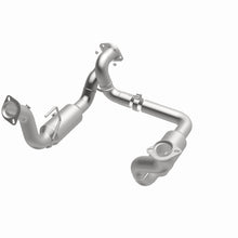 Load image into Gallery viewer, MagnaFlow Exhaust Products 280246 OEM Grade Direct-Fit Catalytic Converter for Select Ford F-250 Super Duty, Ford F-350 Super Duty