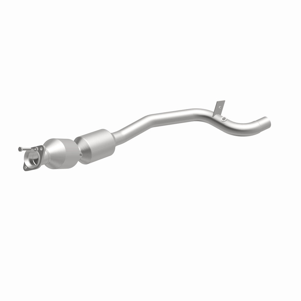 MagnaFlow Exhaust Products 21-608 OEM Grade Direct-Fit Catalytic Converter for Select Land Rover Range Rover, Land Rover Range Rover Sport