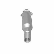 Load image into Gallery viewer, MagnaFlow Exhaust Products 5421024 California CARB Direct-Fit Catalytic Converter for Select Ford Five Hundred, Ford Freestyle, Mercury Montego