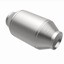 Load image into Gallery viewer, MagnaFlow Exhaust Products 333505 California CARB Universal Catalytic Converter for Select Dodge D100, Dodge D150, Dodge Ram 50, Isuzu Pickup, Isuzu Rodeo, Mazda B2000, Mazda B2200, Mazda B2600, Mitsubishi Mighty Max