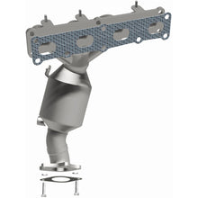 Load image into Gallery viewer, MagnaFlow Exhaust Products 22-158 OEM Grade Manifold Catalytic Converter for Select Chrysler 200, Dodge Dart, Fiat 500X, Jeep Cherokee, Jeep Renegade, Ram ProMaster City