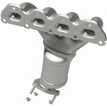 Load image into Gallery viewer, MagnaFlow Exhaust Products 5531062 California CARB Manifold Catalytic Converter for Select Chevrolet Aveo, Chevrolet Aveo5, Pontiac G3