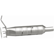 Load image into Gallery viewer, MagnaFlow Exhaust Products 280435 OEM Grade Direct-Fit Catalytic Converter for Select Ford F-53 Motorhome Chassis, Ford F-59 Commercial Stripped Chassis