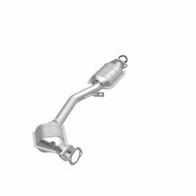 Load image into Gallery viewer, MagnaFlow Exhaust Products 444043 California CARB Direct-Fit Catalytic Converter for Select Subaru Forester, Subaru Impreza