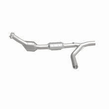 Load image into Gallery viewer, MagnaFlow Exhaust Products 447180 California CARB Direct-Fit Catalytic Converter for Select Ford E-150 Econoline, Ford E-150 Econoline Club Wagon, Ford E-250 Econoline
