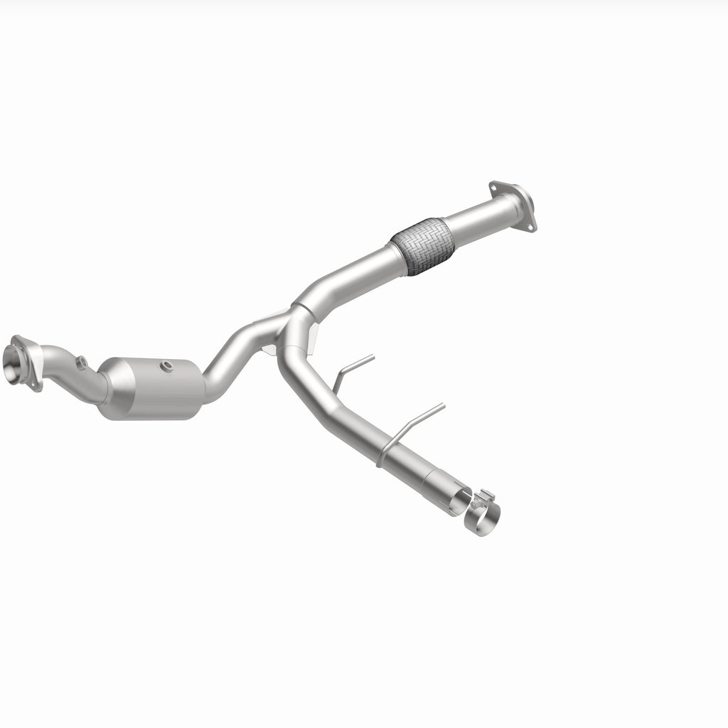 MagnaFlow Exhaust Products 280219 OEM Grade Direct-Fit Catalytic Converter for Select Ford Expedition, Lincoln Navigator