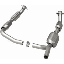 Load image into Gallery viewer, MagnaFlow Exhaust Products 51640 OEM Grade Direct-Fit Catalytic Converter for Select Ford E-150, Ford E-250