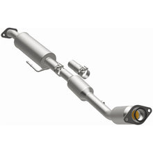 Load image into Gallery viewer, MagnaFlow Exhaust Products 280112 OEM Grade Direct-Fit Catalytic Converter for Select Toyota C-HR, Toyota Corolla