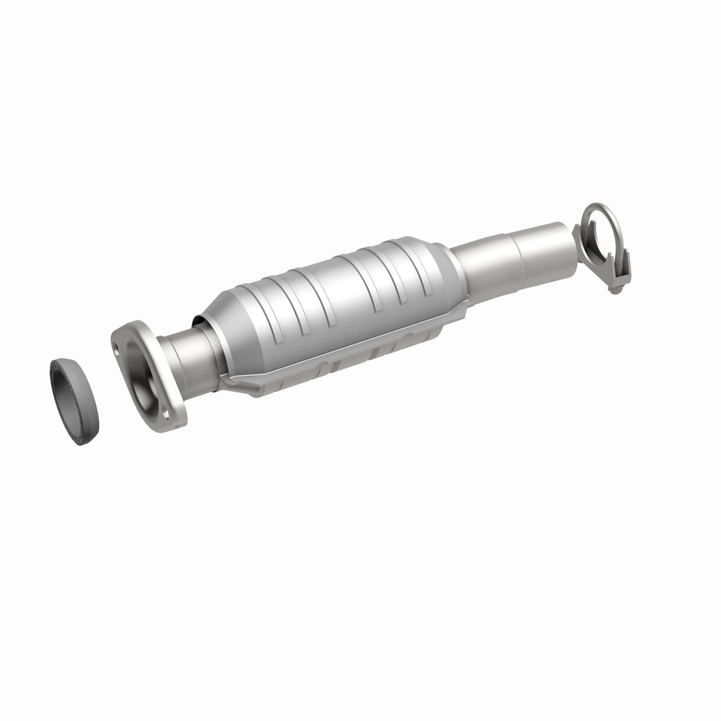 MagnaFlow Exhaust Products 49030 OEM Grade Direct-Fit Catalytic Converter for Select Toyota Sienna