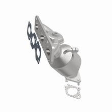 Load image into Gallery viewer, MagnaFlow Exhaust Products 452010 California CARB Manifold Catalytic Converter for Select Ford Escape, Mazda Tribute, Mercury Mariner