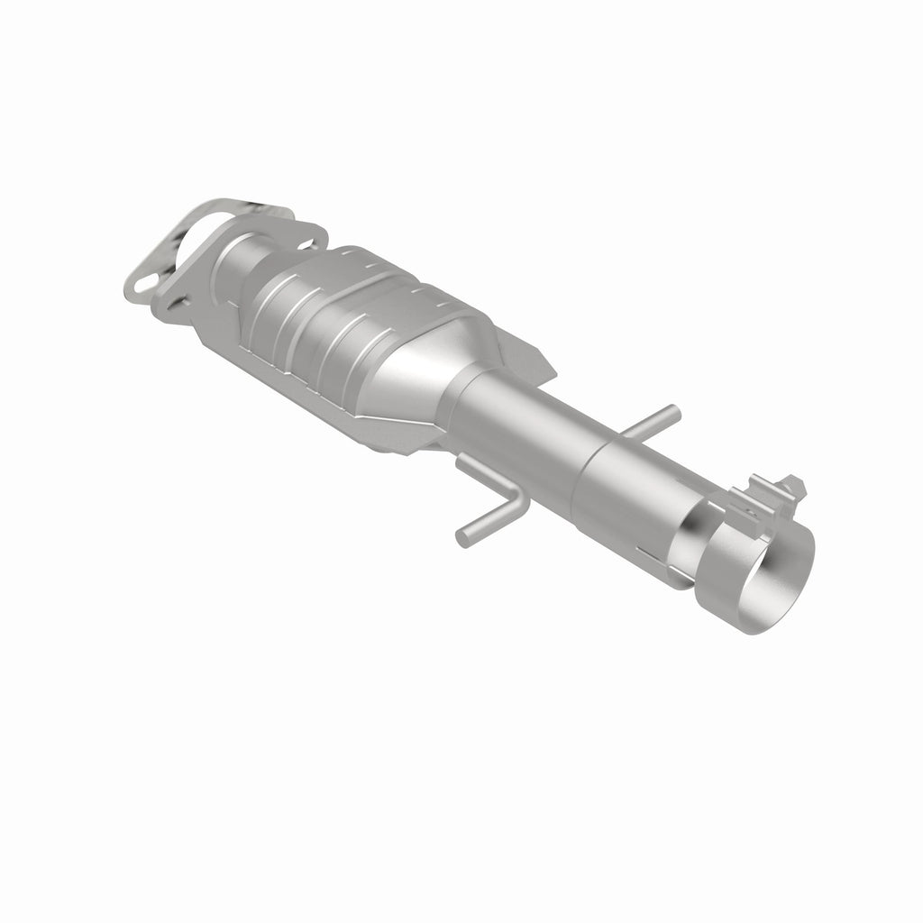 MagnaFlow Exhaust Products 49623 OEM Grade Direct-Fit Catalytic Converter for Select Chevrolet Malibu, Pontiac G6, Saturn Aura