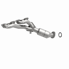 Load image into Gallery viewer, MagnaFlow Exhaust Products 5531868 California CARB Manifold Catalytic Converter for Select Lexus IS F