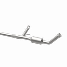 Load image into Gallery viewer, MagnaFlow Exhaust Products 4651695 California CARB Direct-Fit Catalytic Converter for Select Ford F-150, Lincoln Mark LT
