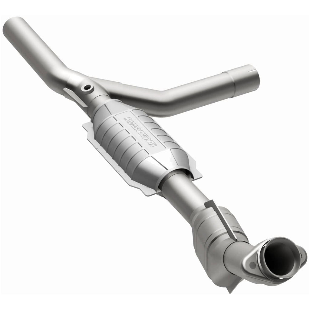 MagnaFlow Exhaust Products 93391 HM Grade Direct-Fit Catalytic Converter for Select Ford E-150 Econoline, Ford E-150 Econoline Club Wagon