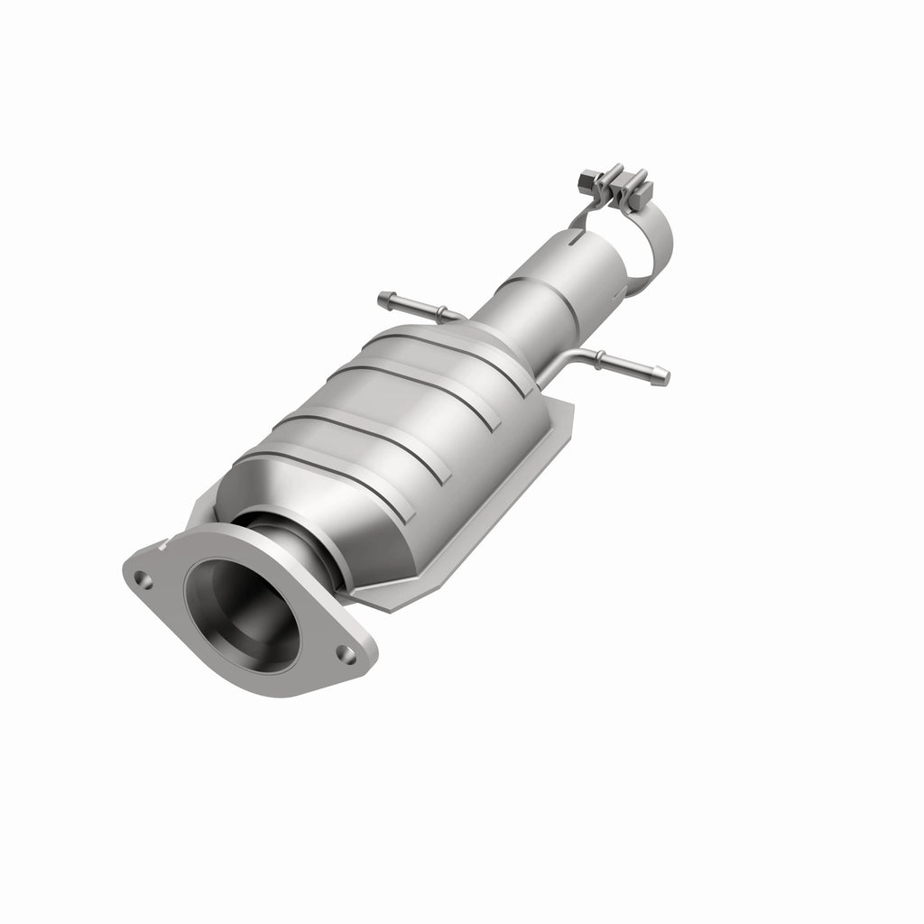 MagnaFlow Exhaust Products 51913 OEM Grade Direct-Fit Catalytic Converter for Select Chevrolet Malibu, Pontiac G6, Saturn Aura