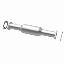 Load image into Gallery viewer, MagnaFlow Exhaust Products 3391352 California CARB Direct-Fit Catalytic Converter for Select Ford Bronco II, Ford Ranger