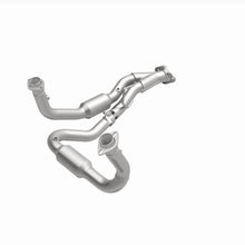 Load image into Gallery viewer, MagnaFlow Exhaust Products 4651686 California CARB Direct-Fit Catalytic Converter for Select Jeep Grand Cherokee