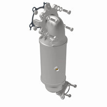 Load image into Gallery viewer, MagnaFlow Exhaust Products 280765 OEM Grade Direct-Fit Catalytic Converter for Select Honda CR-V