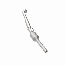 Load image into Gallery viewer, MagnaFlow Exhaust Products 52426 OEM Grade Direct-Fit Catalytic Converter for Select Volkswagen Beetle, Volkswagen Golf, Volkswagen Jetta