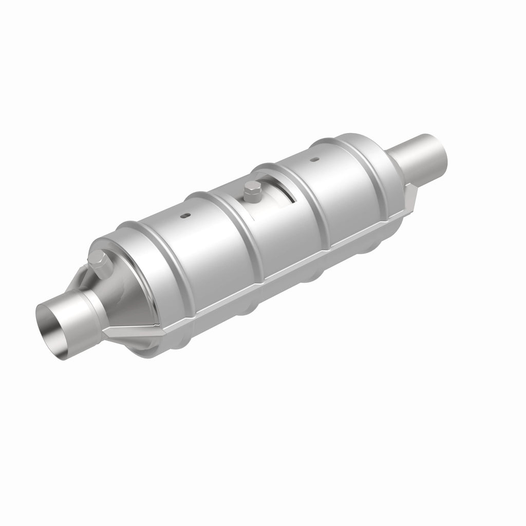 MagnaFlow Exhaust Products 55300 Standard Grade Universal Catalytic Converter for Select Ford E-350 Econoline, Ford E-350 Econoline Club Wagon, Ford E-350 Super Duty, Ford E-450 Super Duty, Ford F-250, Ford F-250 Super Duty, Ford F-350 Super Duty, Ford